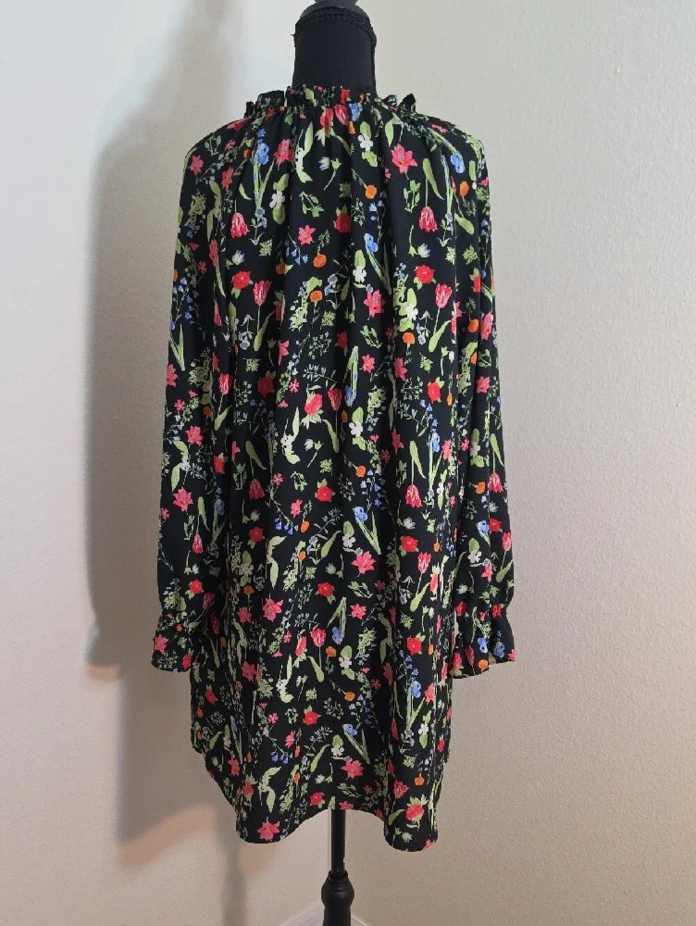 LOFT Black Floral Long-Sleeve Shift Dress with Ruffle Neck